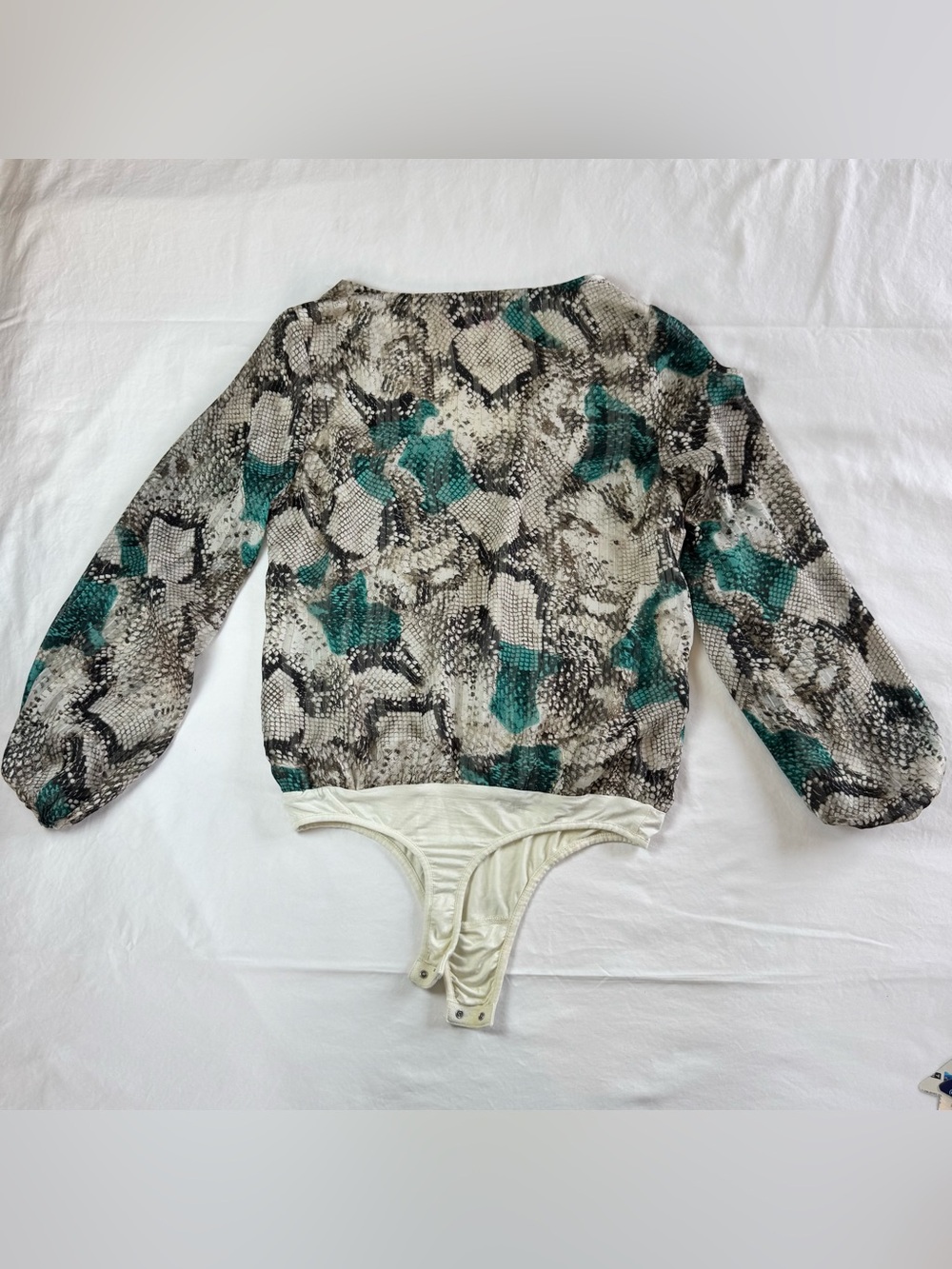 Buddy Love Jackie Snake Print Sheer Puff Sleeve Bodysuit Teal Black M (C)